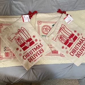 2 sets Holiday gift bags 2 pack, cotton/poly with red drawstring closer=4 bags!!